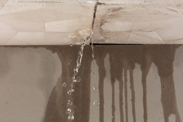 Professional Sewage Cleanup technician working in Glencoe, OH
